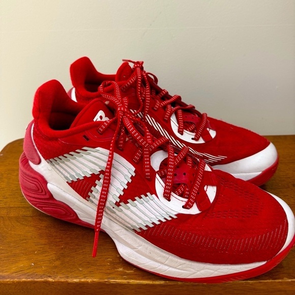New Balance Red White Men’s TWO WXY v5 Athletic Basketball Sneakers 8.5E Wide - Picture 3 of 10
